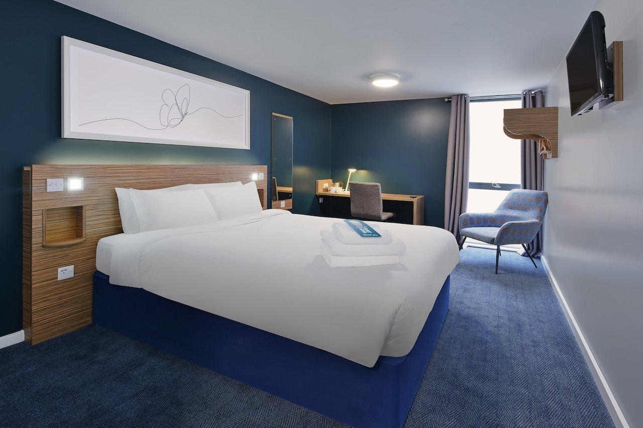 Hotel Travelodge London Wembley High Road London - new 2024 prices ...